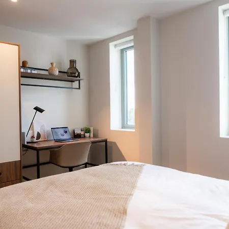 Apartment Arasian P&v In