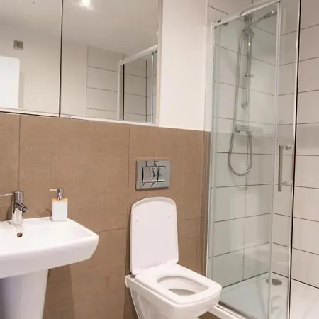 Apartment Arasian P&v In