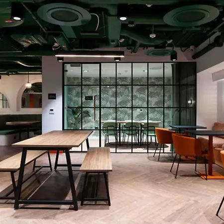 Arasian P&v In Δουβλίνο